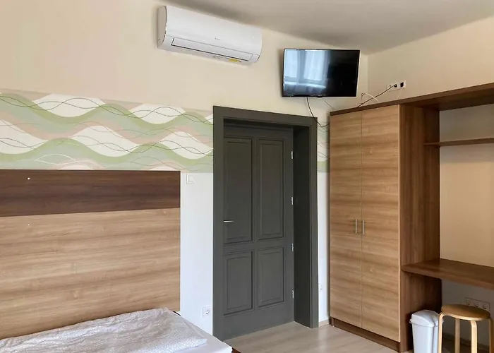 Toronyi Vendeghaz 招待所 Torony