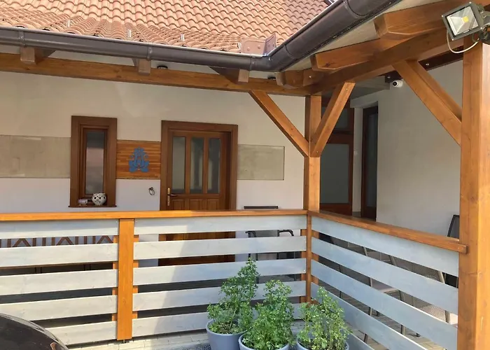 Toronyi Vendégház