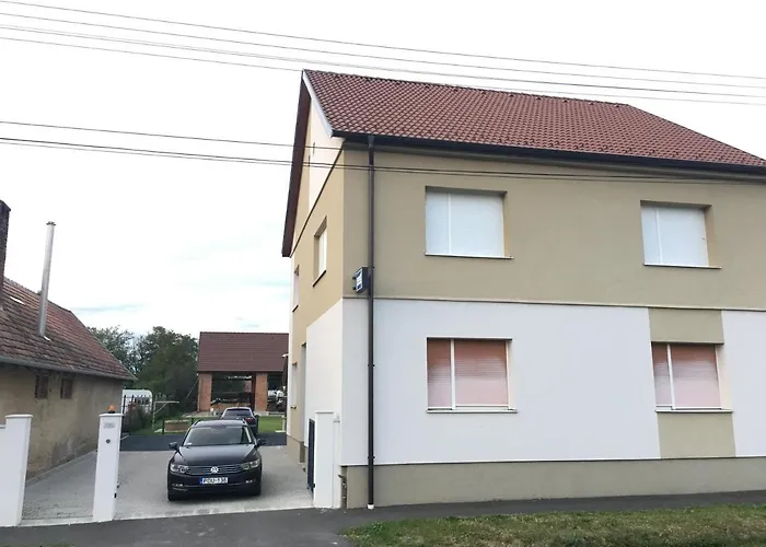 Toronyi * Torony